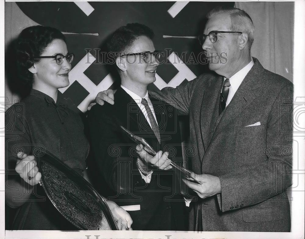 1954 Press Photo Winners of 4-H Leadership G.L. Nobel, Ralph Lamar III - Historic Images