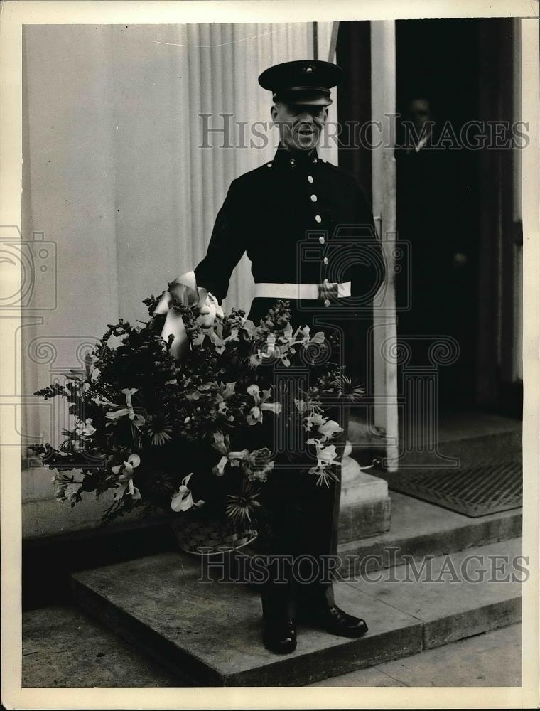 1933 Press Photo Staff Sgt. Robert F. Finuvane at the White House - Historic Images