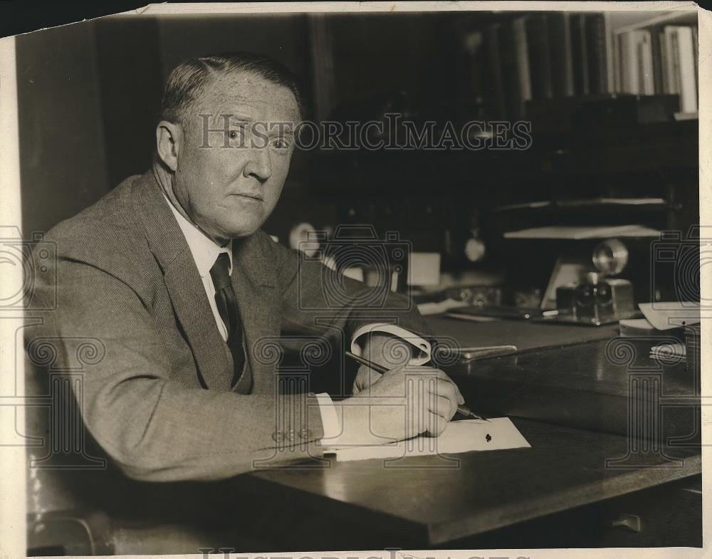 1925 Press Photo Robert Cassatt Philadelphia Banker At Meeting Of - Historic Images