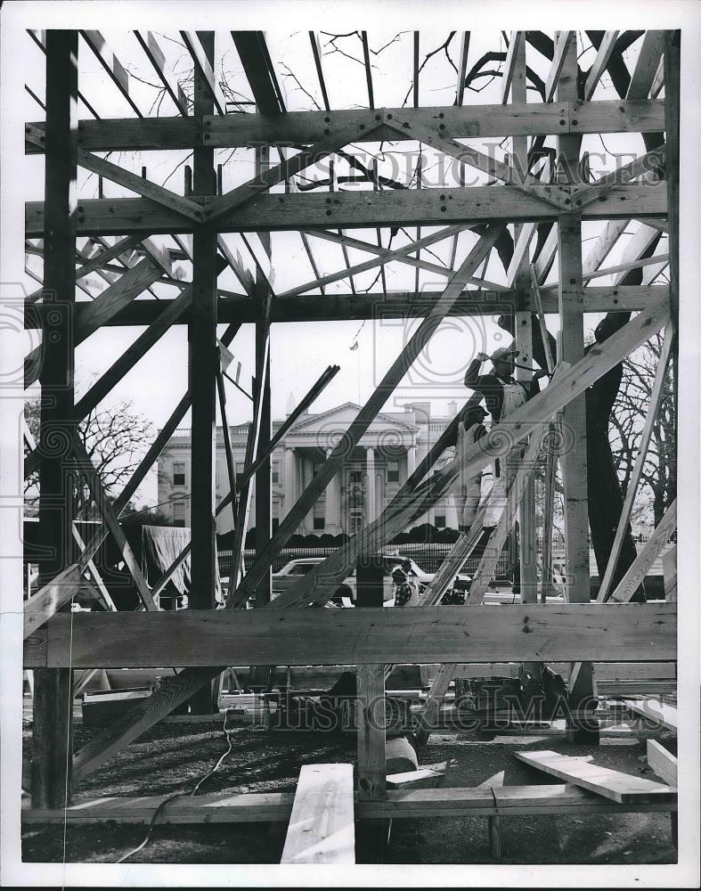 1952 Press Photo Washington Obstructed View from Stands of White House - Historic Images