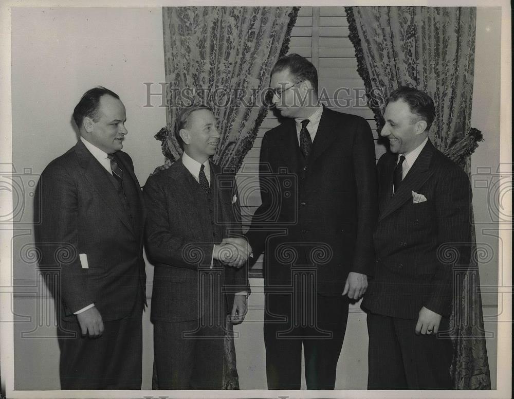 1940 Press Photo Richard M Hurd Jr Sidney Henshaw Howard Barth Politicians - Historic Images