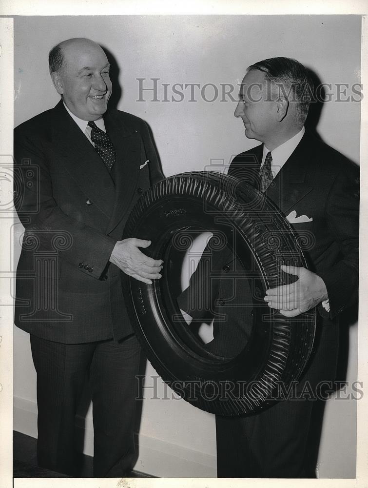 1942 Press Photo William Jeffers, F. S. Carpenter, U. S. Rubber Company - Historic Images