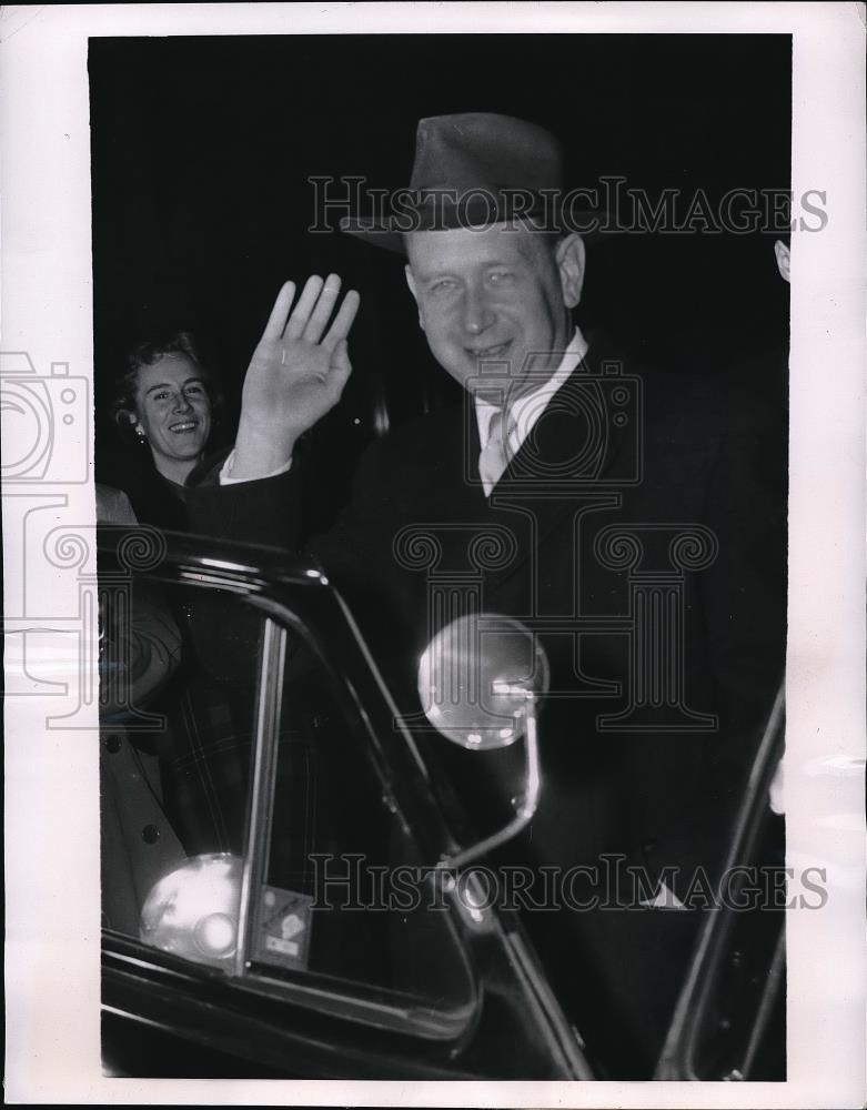 1954 Press Photo United Nations Sec. Gen. Dag Hammarskjold in New York - Historic Images