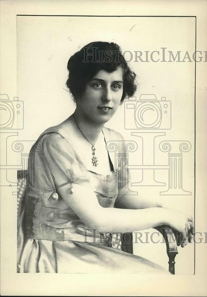 1926 Press Photo Hornoria E. Chaloner Dau of Lord Gesborough - Historic Images