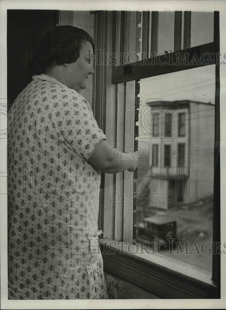 1931 Press Photo Mrs Pearl Poston after testifying in court - Historic Images