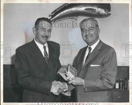Press Photo Lincoln Storage, Robert G. Barnekow - Historic Images