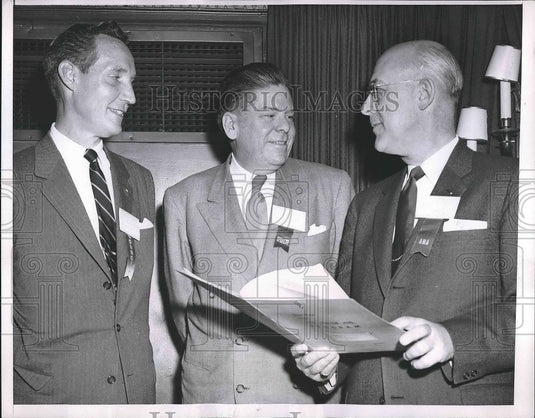 1955 Press Photo Secretary of Labor James Mitchell, Lawrence Appley, F. Atkinson - Historic Images