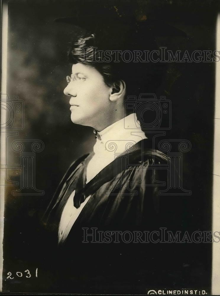 1922 Press Photo Judge Katheyn Sellers posing for photo - Historic Images