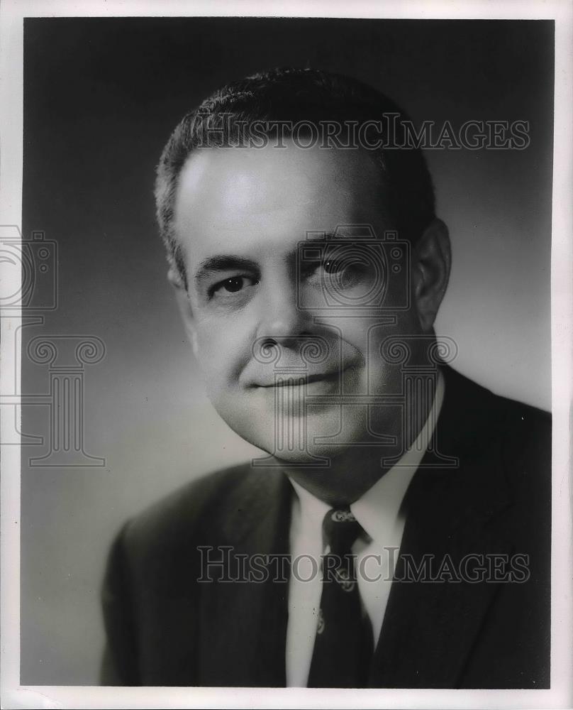 Press Photo Maurice J Harris Assistant Sales Manager Chrysler Corporation - Historic Images