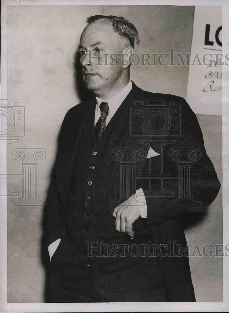 1938 Press Photo Charles Burnham In Federal Court During Session Of Trial - Historic Images