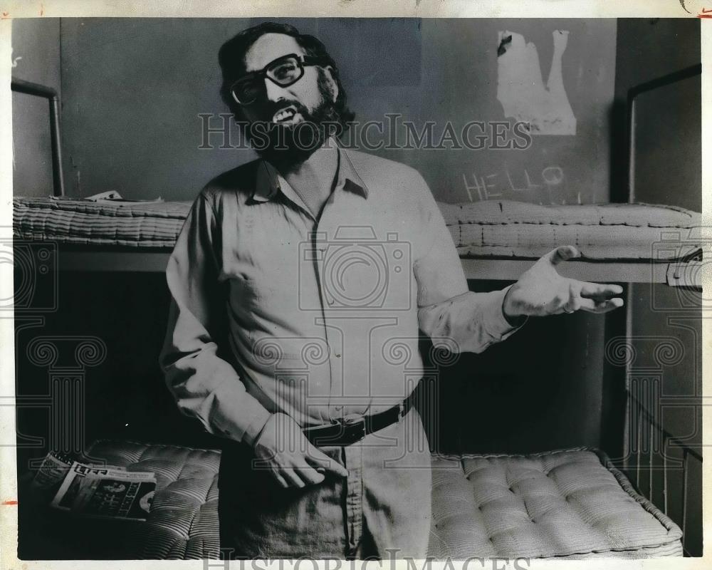 1973 Press Photo Mr Nurray Roman in his jail cell - Historic Images