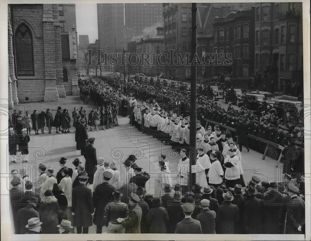 1940 Press Photo The Enthronement of The Most. Rev. Samuel A. Stritch, Chicago - Historic Images