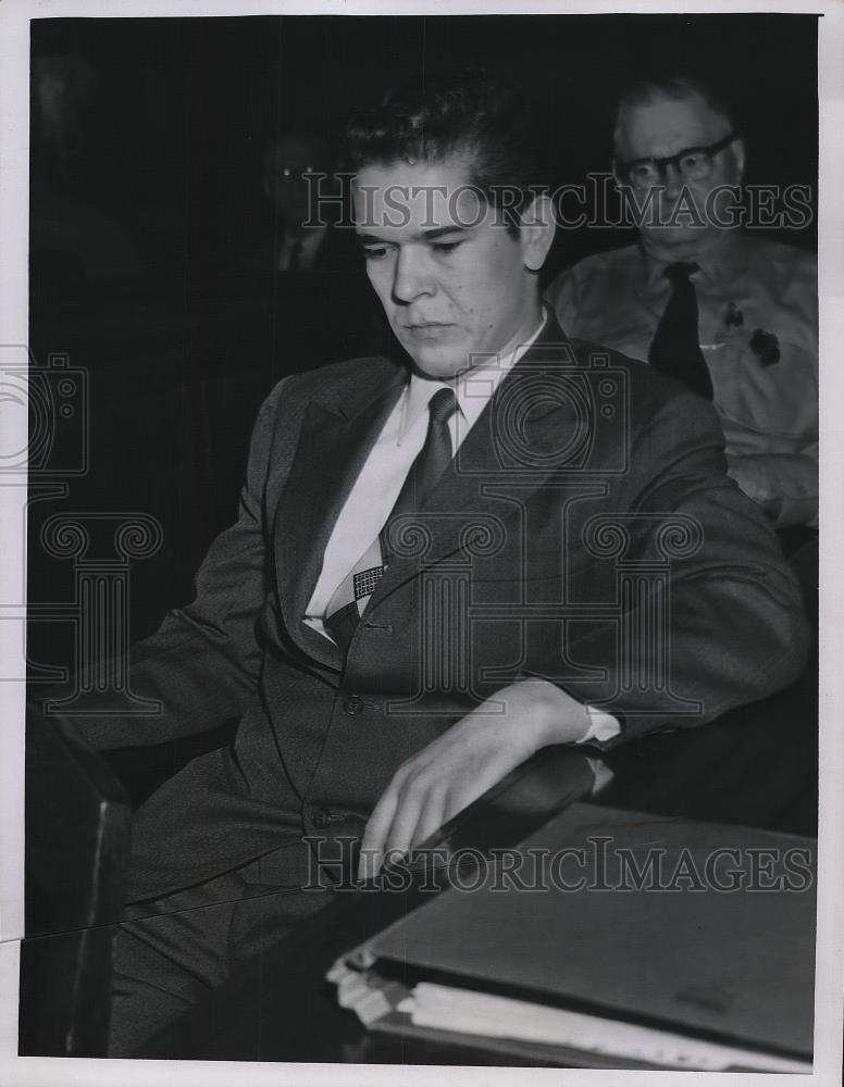 1958 Press Photo Man sitting in court - Historic Images