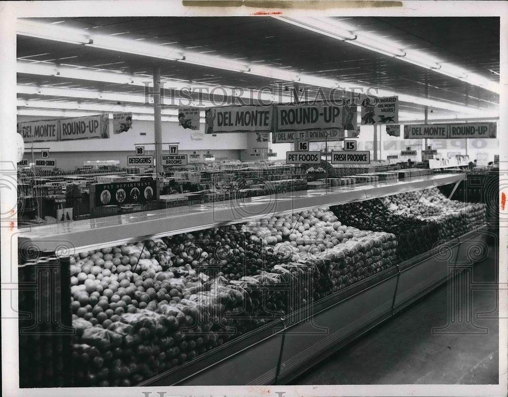 1957 Press Photo Pick-N-Play Produce Super Market - Historic Images