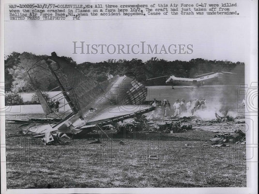 1957 Press Photo Remains of Air Force C-47 after crash - Historic Images