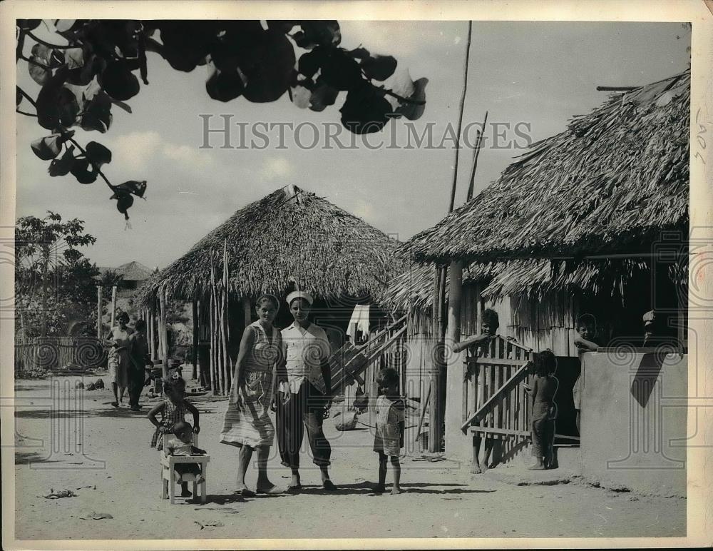 1957 Press Photo Turtugeo Village In Cuban Hill Country - Historic Images