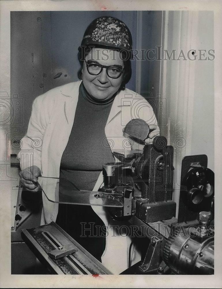 Press Photo Mrs. Eleanor Campbell of Shaker Heights, OH - Historic Images