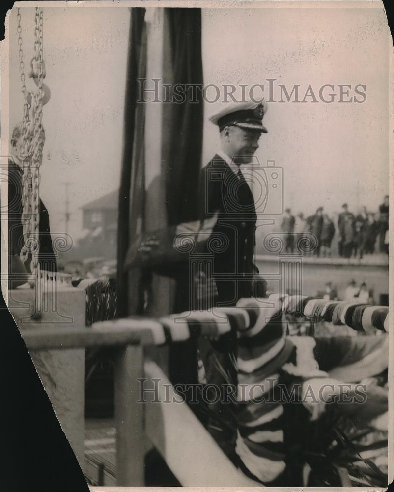 1919 Press Photo The Prince of Wales posing for photo - Historic Images