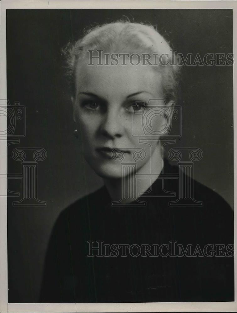 1936 Press Photo Zoe Barcley New York Sale Girl - neb20432 - Historic Images