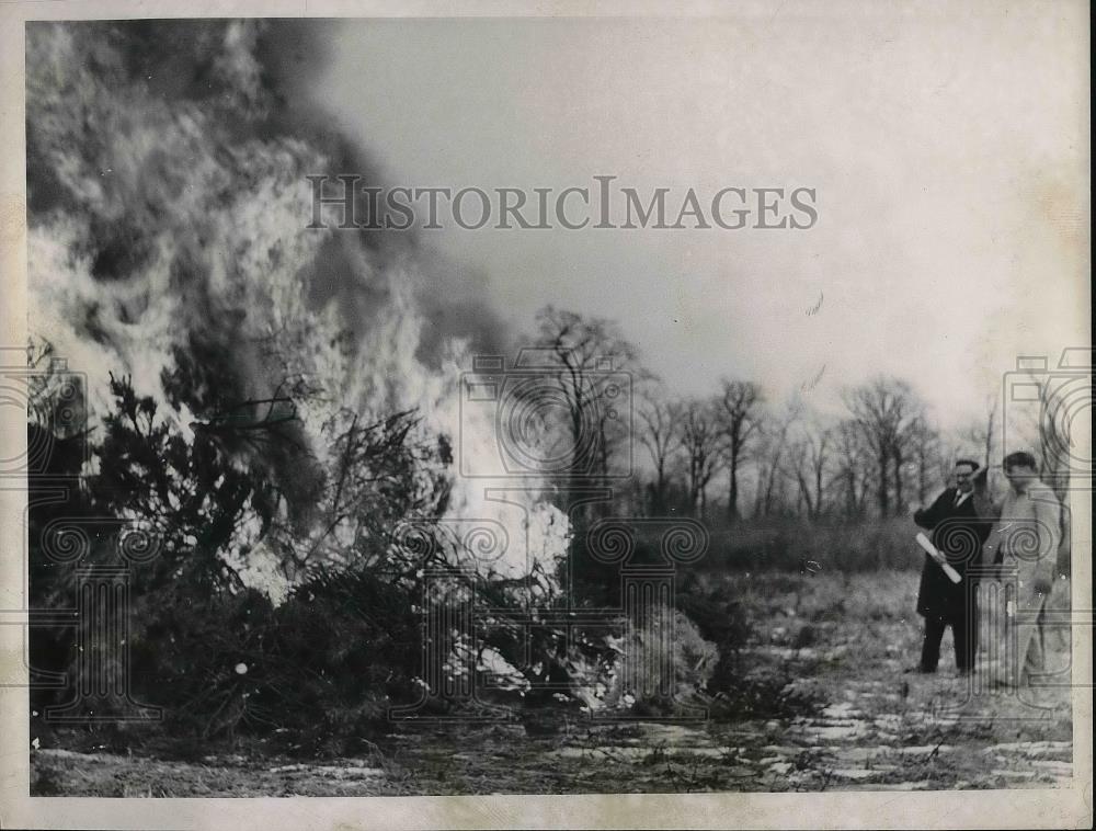 1962 Press Photo Clement Palumbo, Service Director, Brook Park, Leo Conrad - Historic Images