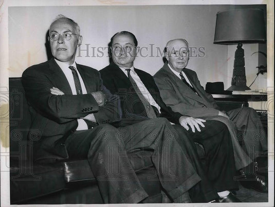 1952 Press Photo George Walton, Anthony Politi and Clarence Markoff - Historic Images