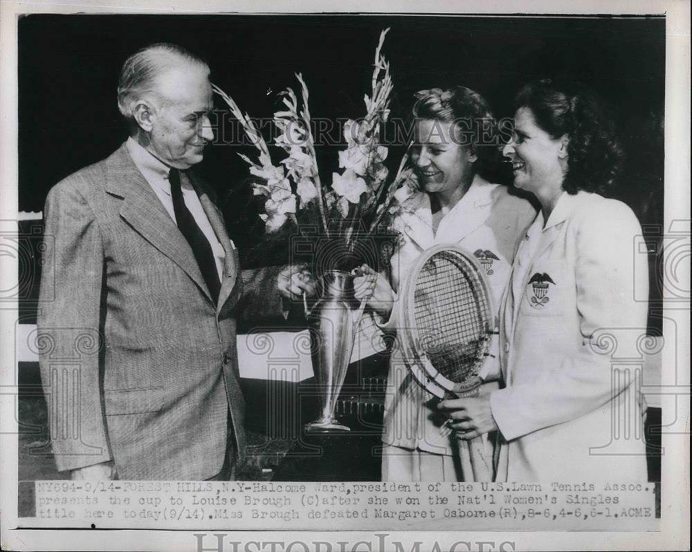 Press Photo Halcomb Ward, Louise Brough and Margaret Osborne at Championship - Historic Images