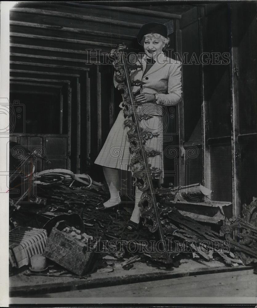 1942 Press Photo Mrs. Donald Nelson - Historic Images