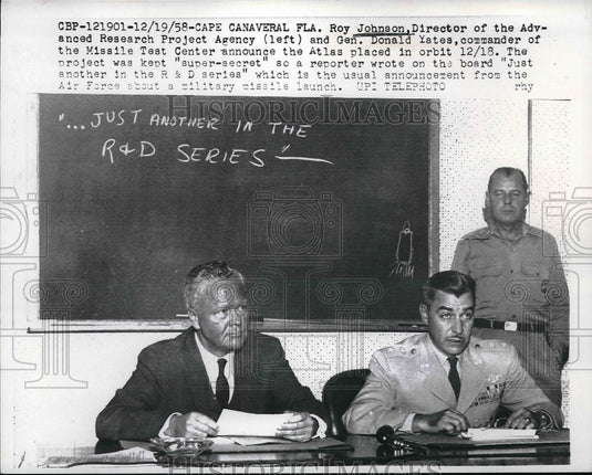 1958 Press Photo Roy Johnson, Director Advanced Research Project Agency - Historic Images