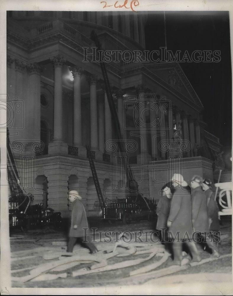 1930 Press Photo Fire damages the US Capital Building. - nea87453 - Historic Images