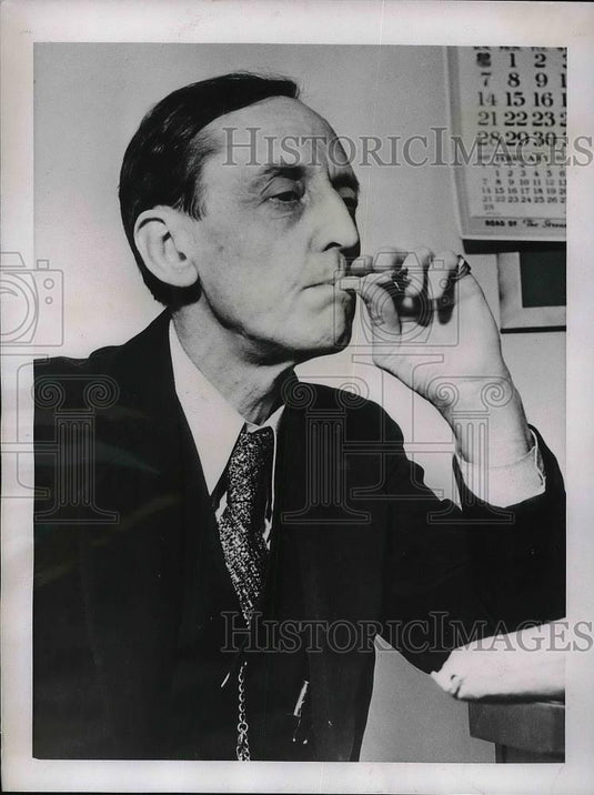 1937 Press Photo Mystery writer & psychiatrist Dr Cecil Reynolds - neb00270 - Historic Images