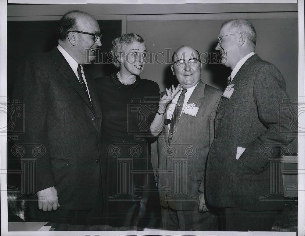 1956 Press Photo Mrs. Charles W. Weis Jr. Leonard W. hall, Miles Horst - Historic Images