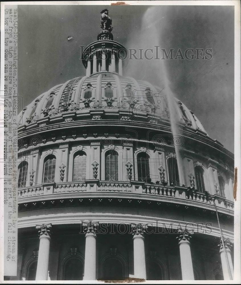 1946 Press Photo View of Top of Capitol Building - neb18317 - Historic Images