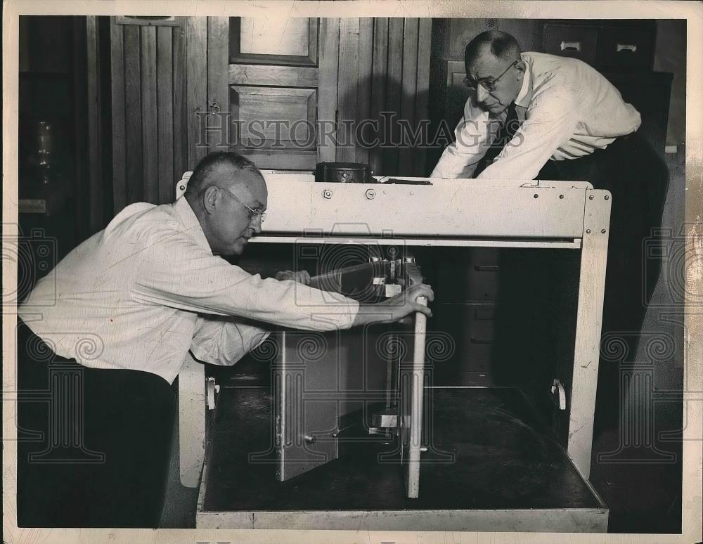 1949 Press Photo Fire Lt. Alfred Lolbert, Fire Capt. John Denke - neb17399 - Historic Images