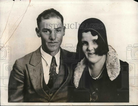 1931 Press Photo Police Quell Disturbance At Wedding Of Mr & Mrs Arvo Juoni - Historic Images