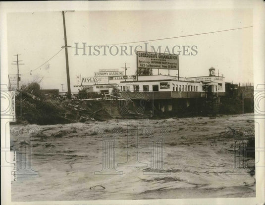 1927 Press Photo Bridge at Lankershire California During Flood - nea96546 - Historic Images