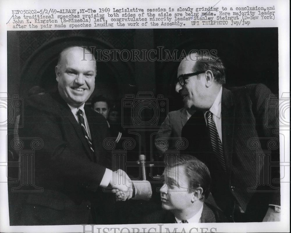 1969 Press Photo Majority Leader John E. Kingston Congratulates Stanley Steingut - Historic Images