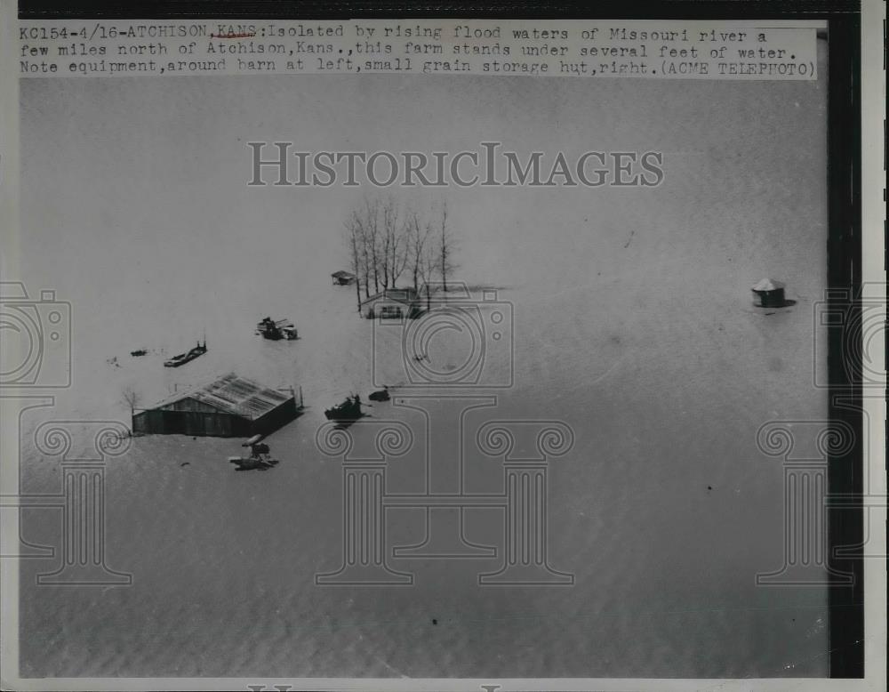1949 Press Photo Atchison Kansas Flood waters Farm - neb02434 - Historic Images