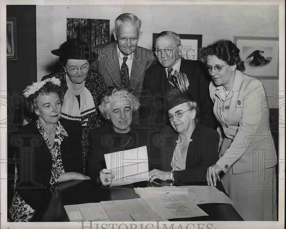 1947 Press Photo Mrs. Mullin, K. Brooks, L. Biug, Mrs. Thompson, Mrs. J. Peters - Historic Images