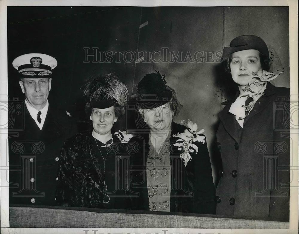 1943 Press Photo Wives of Navy Men Captured by Japanese - neb24338 - Historic Images