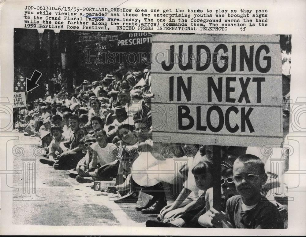 1959 Press Photo View Of Crowd On Street In Portland Oregon During Parade - Historic Images