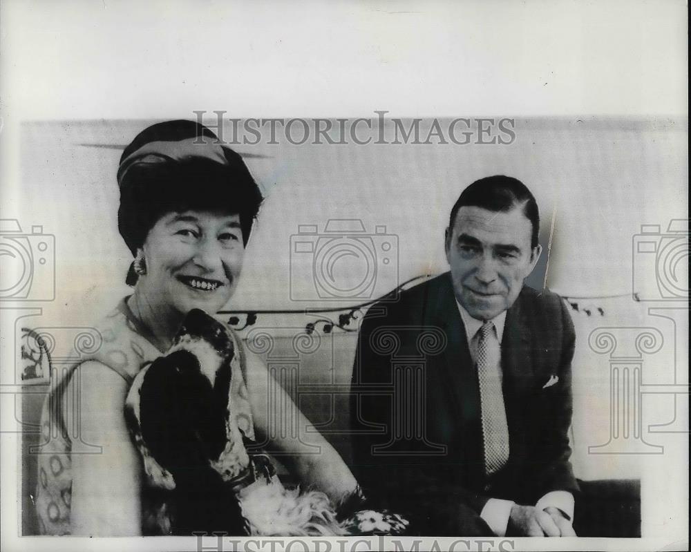 1969 Press Photo C. Burke and Elvira Elrick, U.S. Ambassador to Brazil Kidnaped - Historic Images