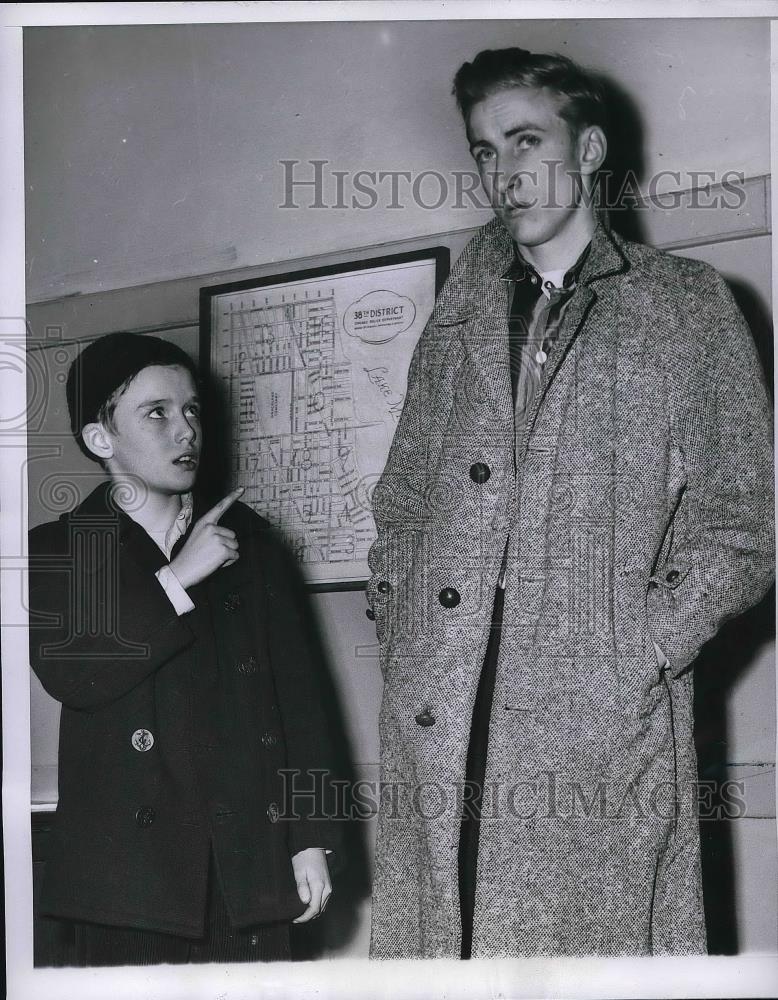 1957 Press Photo Jimmy Higgings Ronald Stewart Purse Snatcher - Historic Images