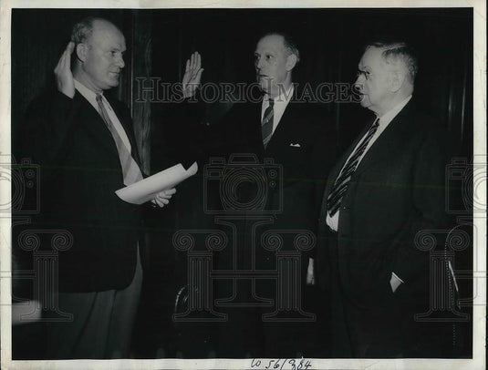 1940 Press Photo Dr. R. Sayers sworn in as Director, Mine Bureau - Historic Images