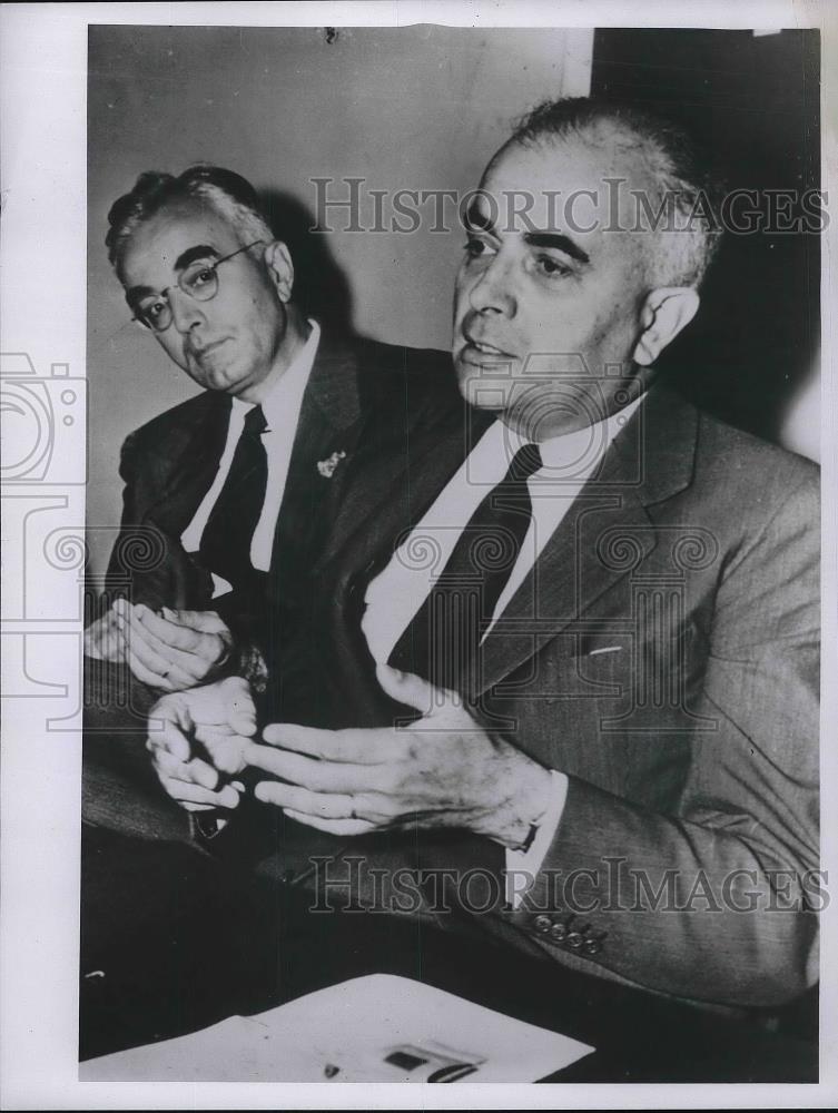 Press Photo Albert Paz and Dr. Harry Gideonse - Historic Images