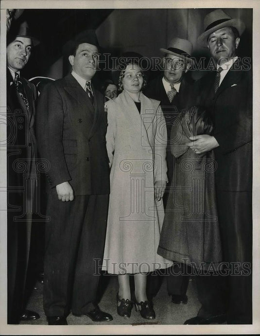1937 Press Photo Mrs. Hellen Truman With Crowd Standing With Jackets & Hats - Historic Images