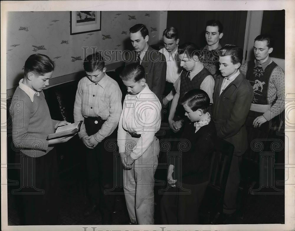 1951 Press Photo International Boys Club Janie Zakis, Boris Busky, Druvis, Peter - Historic Images