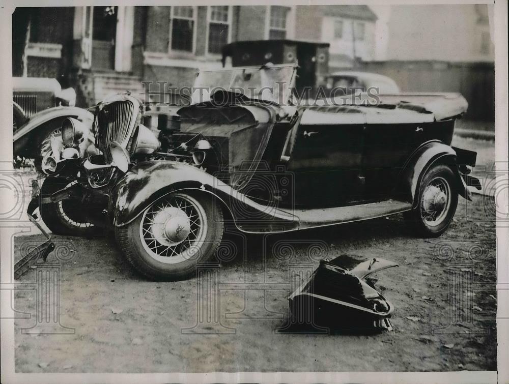 1935 Press Photo Remains of car after accident - neb12848 - Historic Images