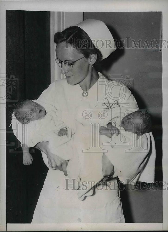 1938 Press Photo Nurse Stevens Twins Parting mother Mrs. Ellen Stevens adoption - Historic Images
