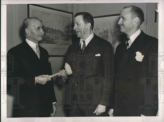 1939 Press Photo Frederic Hirous Retiring President Of Beaux-Arts Architects - Historic Images