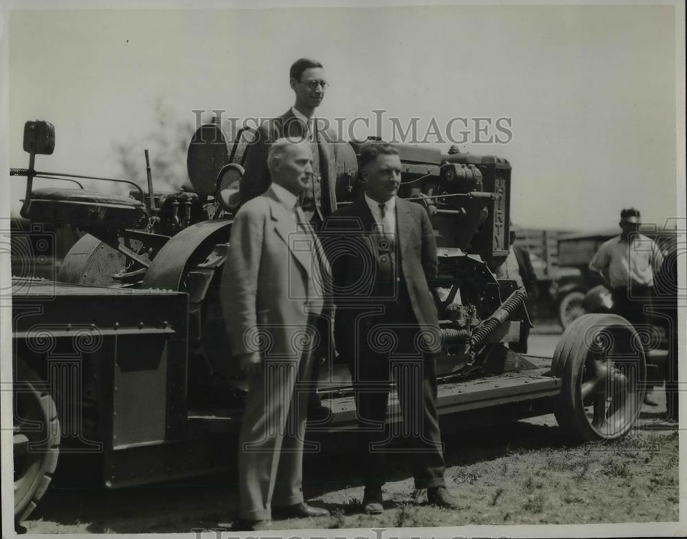 1928 Press Photo Dean C.L Cory Professor Folson and Hazen College of Mechanics - Historic Images